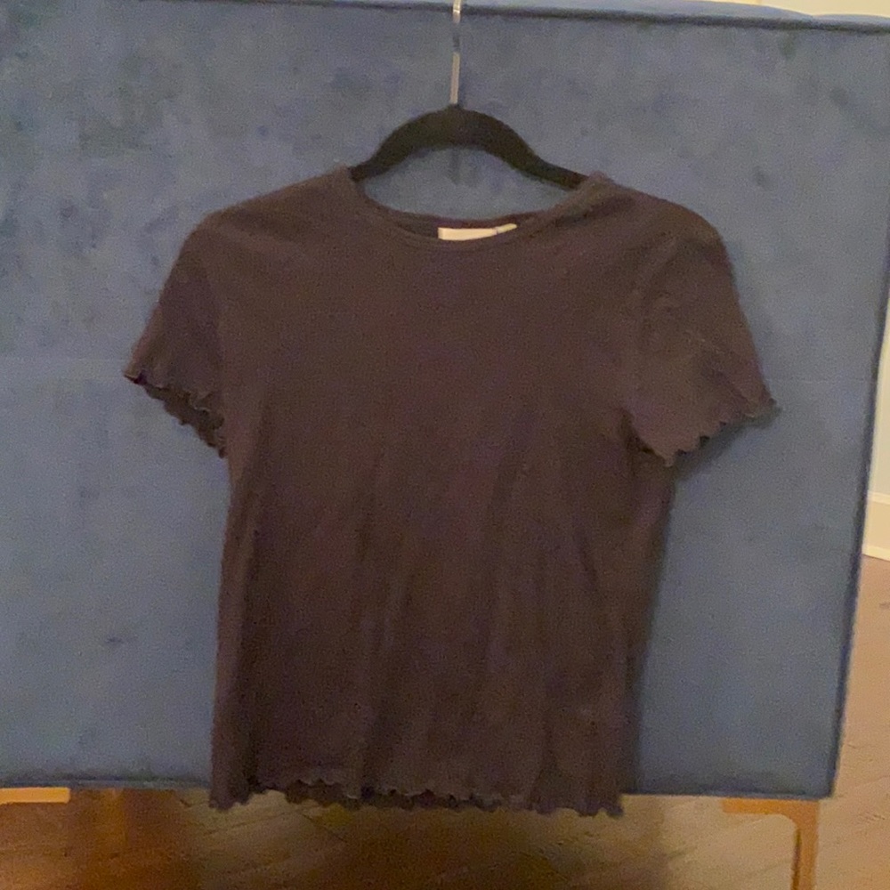 Black ribbed shirt